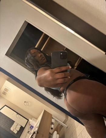 Valencia , 26  female escort, Augusta