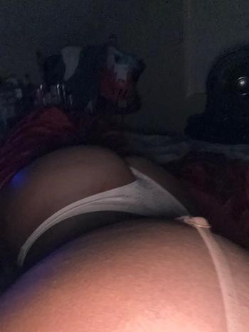 Mia, 25  female escort, Augusta